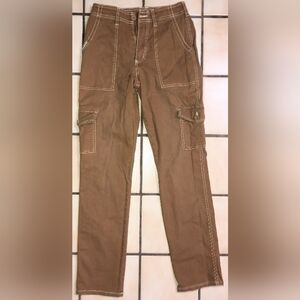 Light Brown Trousers with Cargo Style and Relaxed Fit